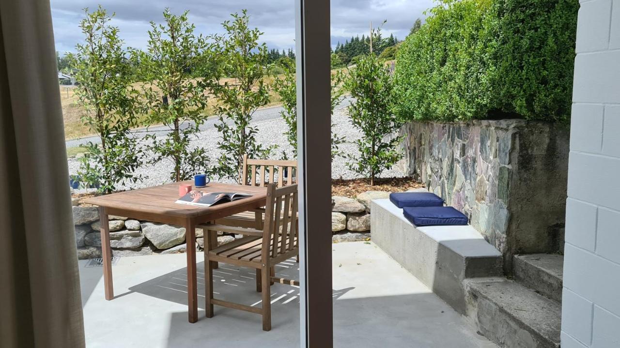 Kowhai Apartment - Private Opposite Golf Course Central Wanaka Exterior photo