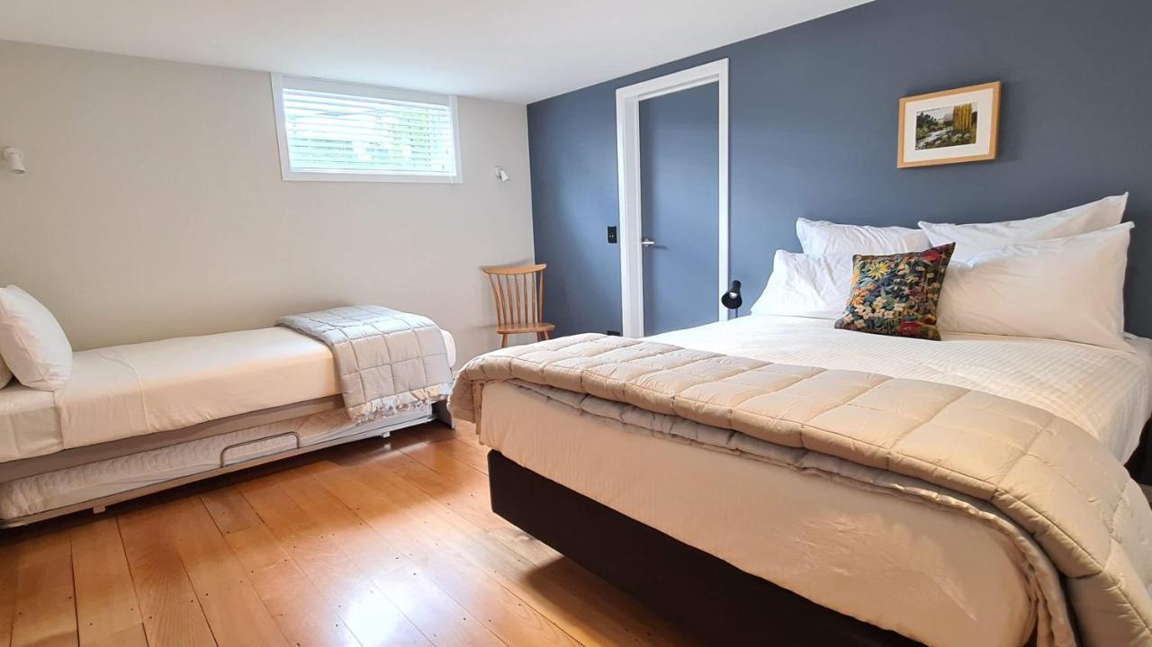 Kowhai Apartment - Private Opposite Golf Course Central Wanaka Exterior photo